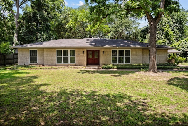 103 N Gordon Dr, Crockett, TX 75835 - view of front facade with brick siding