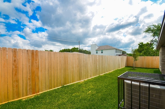 4215 Sterling St, Houston, TX 77051 - view of yard