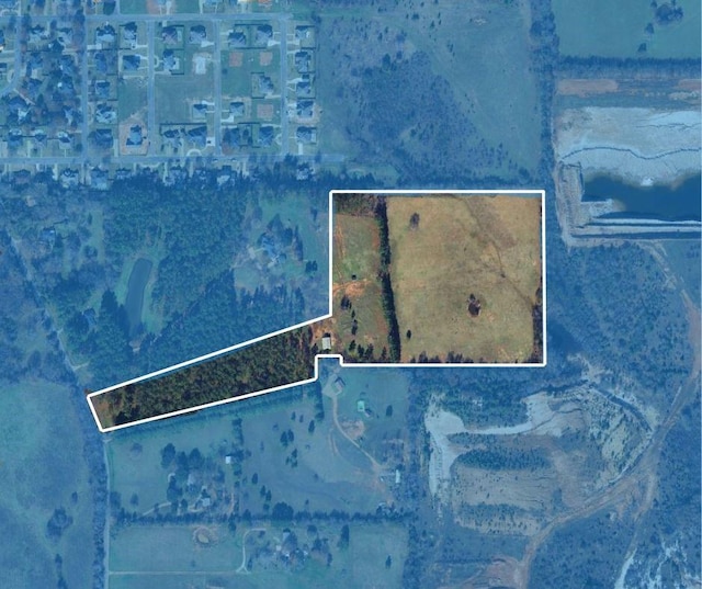 1201B Robbins Rd, Athens, TX 75751