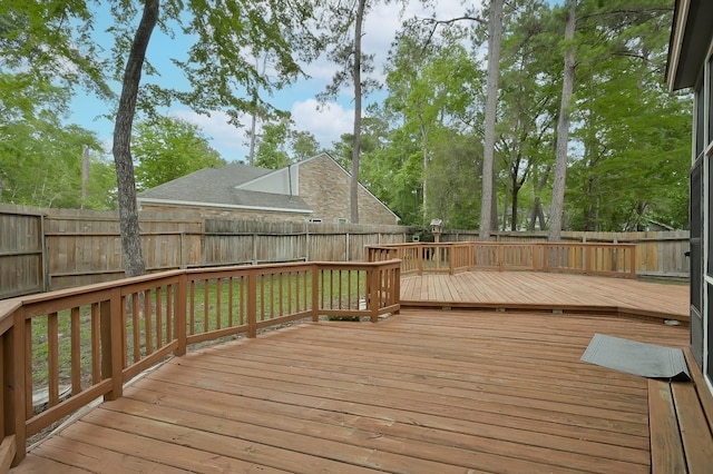 3 Shallow Pond Ct, The Woodlands, TX 77381 - deck with a fenced backyard