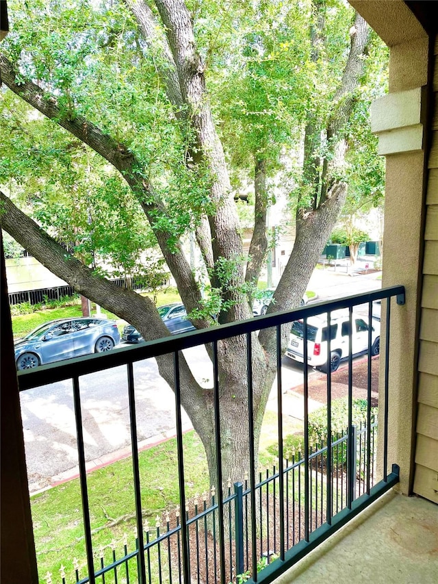 3231 Allen Pkwy Unit 6205, Houston, TX 77019 - view of balcony