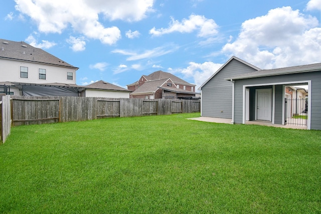 7818 Ludington Dr, Houston, TX 77071 - view of yard with a patio area
