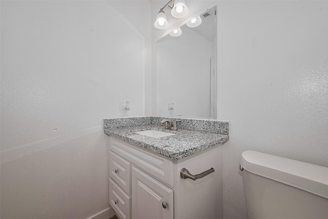 7119 Piney Meadow Ct, Houston, TX 77041 - half bath featuring toilet and vanity