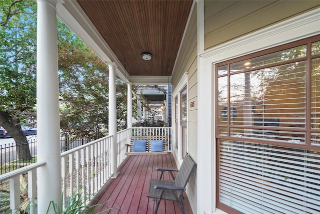 606 E 27th St, Houston, TX 77008 - view of wooden porch