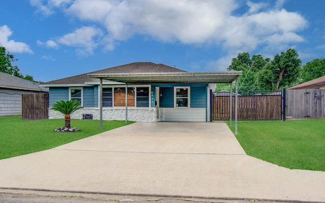 2020 Vince St, Pasadena, TX 77502 - view of front of home featuring roof with shingles and a gate