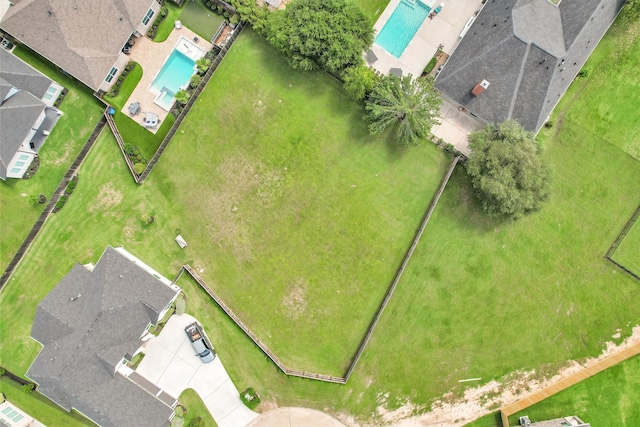 319 Bentwood Ct, Montgomery, TX 77356