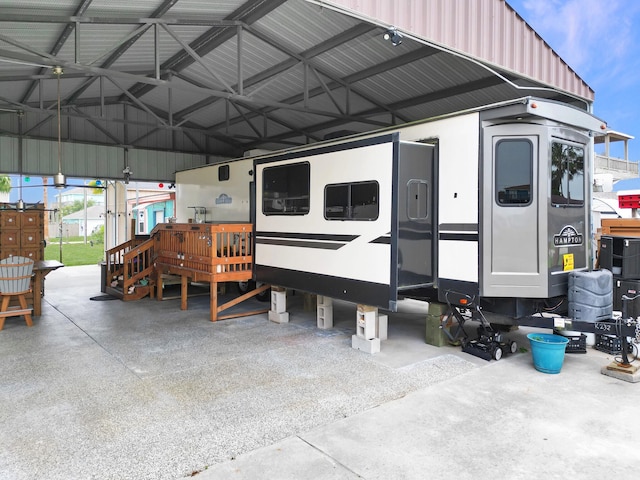 170 Ocean Breeze Dr, Crystal Beach, TX 77650