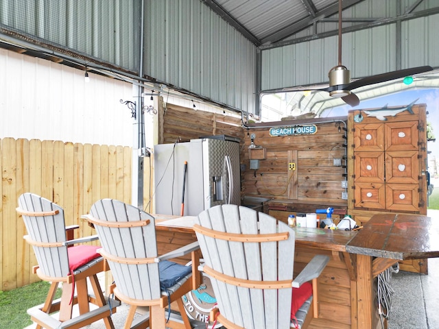 170 Ocean Breeze Dr, Crystal Beach, TX 77650
