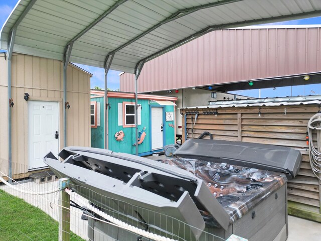 170 Ocean Breeze Dr, Crystal Beach, TX 77650