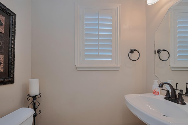 11203 Chestnut Woods Trl, Houston, TX 77065 - bathroom with a sink and toilet
