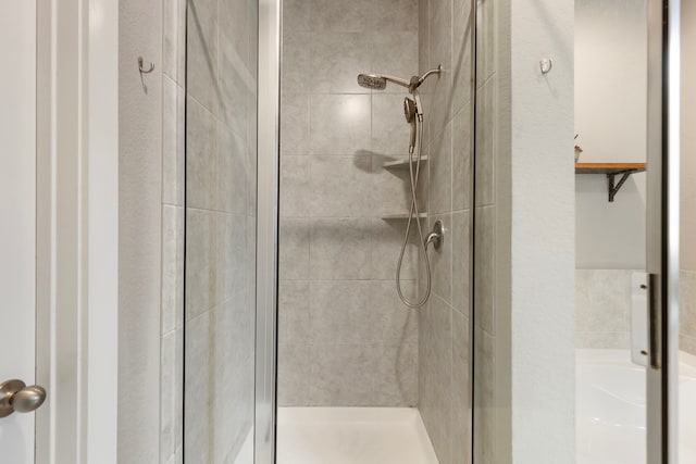 17102 Crimson Crest Dr, Conroe, TX 77302 - bathroom featuring a shower stall