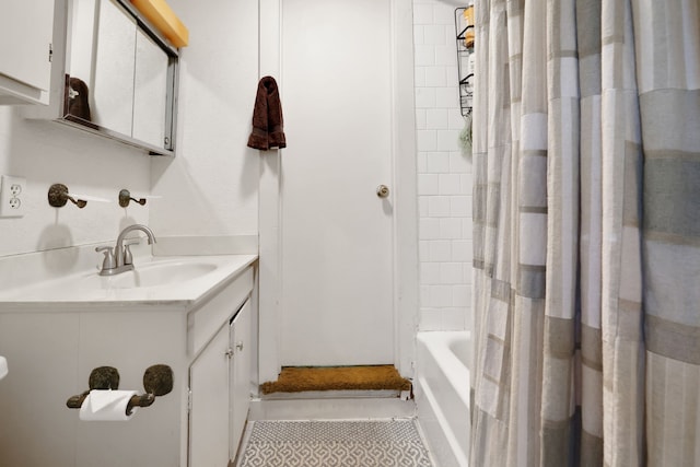 151 Lakeview Cir, Coldspring, TX 77331 - bathroom with vanity, shower / bath combo with shower curtain, and tile patterned flooring