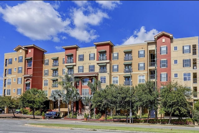 1711 Old Spanish Trl Unit 127, Houston, TX 77054 - view of apartment building / complex