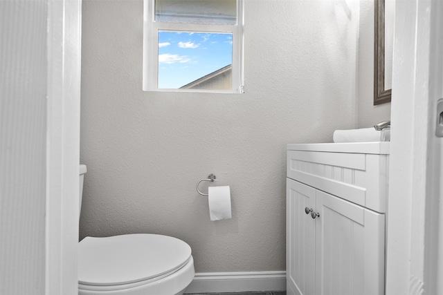 1139 Lehman St, Houston, TX 77018 - bathroom featuring toilet, vanity, and baseboards