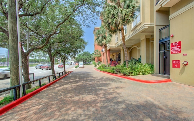 1711 Old Spanish Trl Unit 401, Houston, TX 77054 - view of community