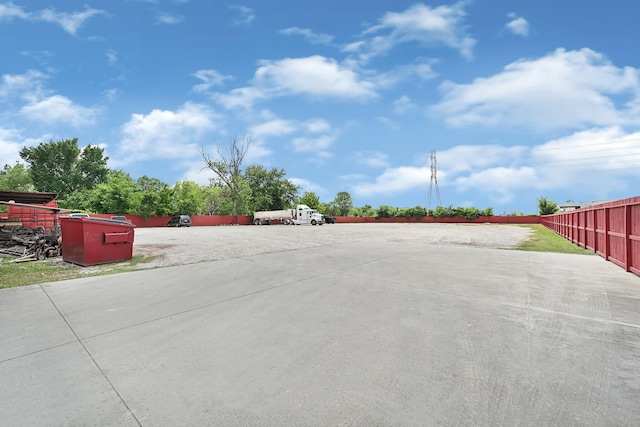 13635 Reeveston Rd, Houston, TX 77039 - view of concrete driveway