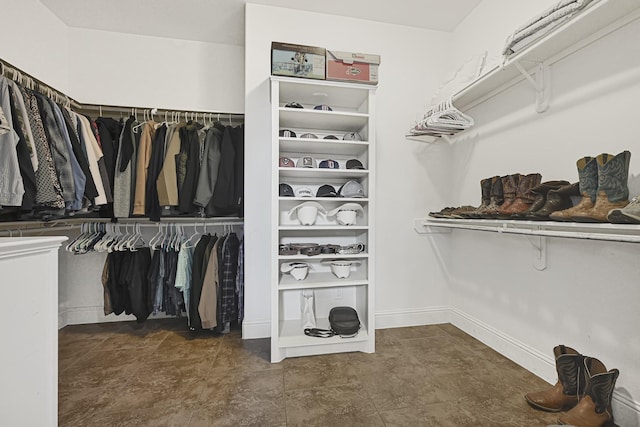 13635 Reeveston Rd, Houston, TX 77039 - view of walk in closet