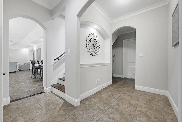 13635 Reeveston Rd, Houston, TX 77039 - corridor featuring arched walkways, baseboards, and crown molding