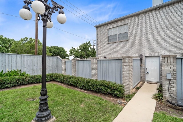 406 Wilcrest Dr Unit 406, Houston, TX 77042 - view of yard