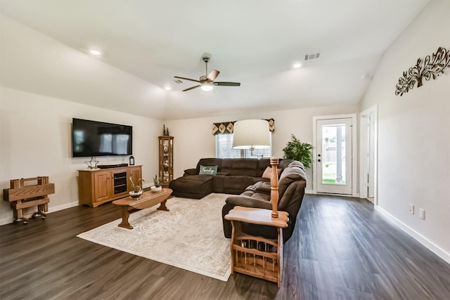 22107 Juniper Crossing Dr, New Caney, TX 77357 - living area with dark wood-style flooring, lofted ceiling, a ceiling fan, baseboards, and recessed lighting