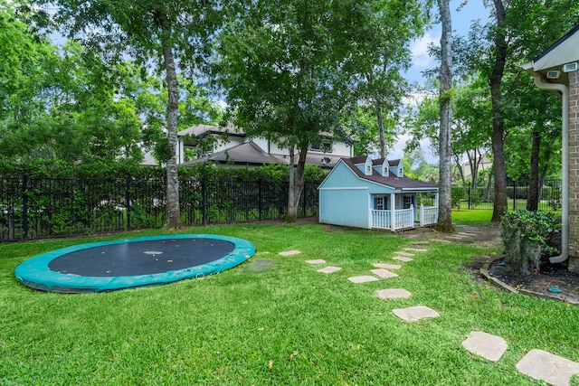 72 Tall Trl, Missouri City, TX 77459 - view of yard with a trampoline