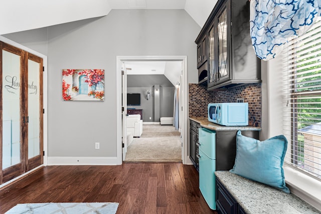 72 Tall Trl, Missouri City, TX 77459 - entryway with lofted ceiling and dark wood finished floors