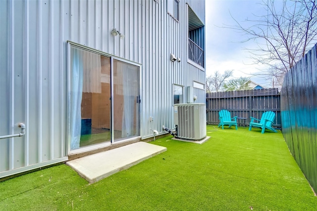 1508 Cleveland St, Houston, TX 77019 - view of yard with central air condition unit