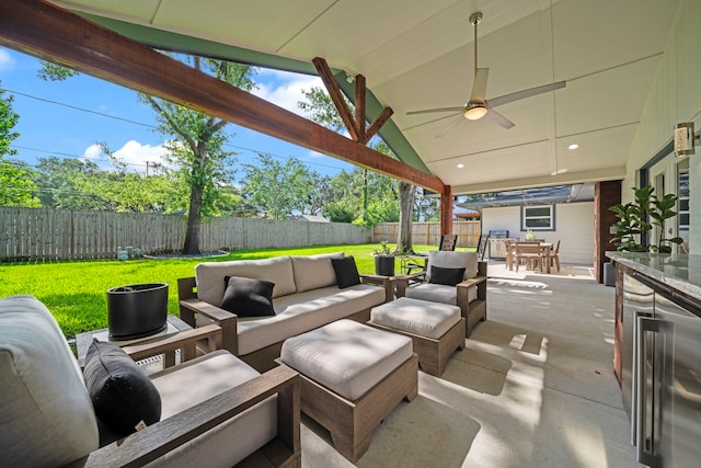 3010 Helberg Rd, Houston, TX 77092 - view of patio with outdoor dining space, an outdoor hangout area, beverage cooler, and a ceiling fan