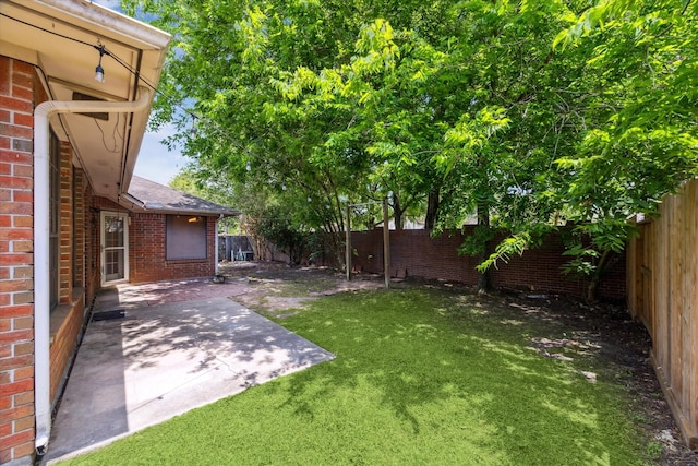 14507 Sycamore Lake Rd, Houston, TX 77062 - view of yard with a patio