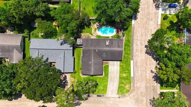1402 Beachcomber Ln, Houston, TX 77062 - aerial view of a pool area