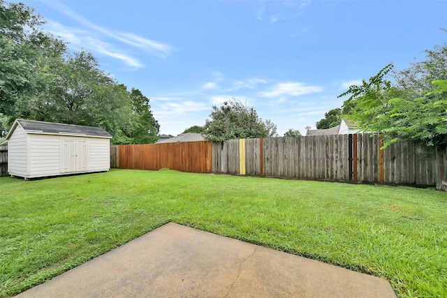 6511 Coldstream Dr, Pasadena, TX 77505 - view of yard featuring a patio