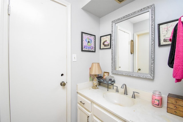 2924 Camelot Ln, Missouri City, TX 77459 - bathroom with vanity