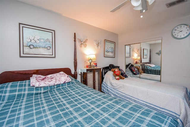 2924 Camelot Ln, Missouri City, TX 77459 - bedroom featuring ceiling fan and a closet