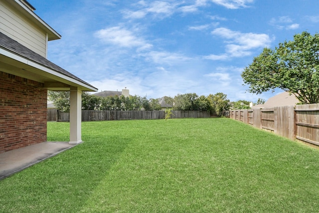 2304 Shadow Canyon Ct, Pearland, TX 77584 - view of yard