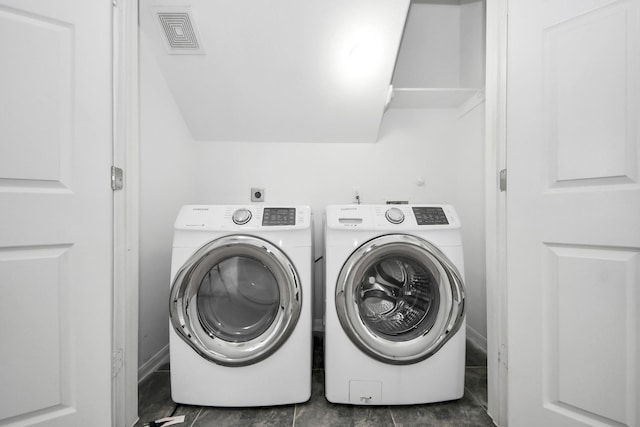 3727 Varna Ct, Missouri City, TX 77459 - laundry area featuring washer and clothes dryer