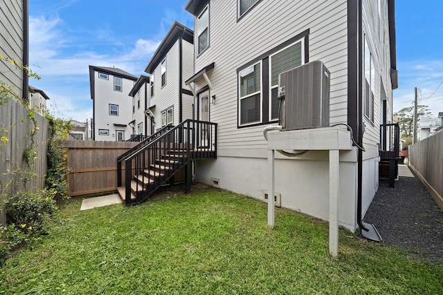 2110 Beall St, Houston, TX 77008 - view of side of home featuring cooling unit