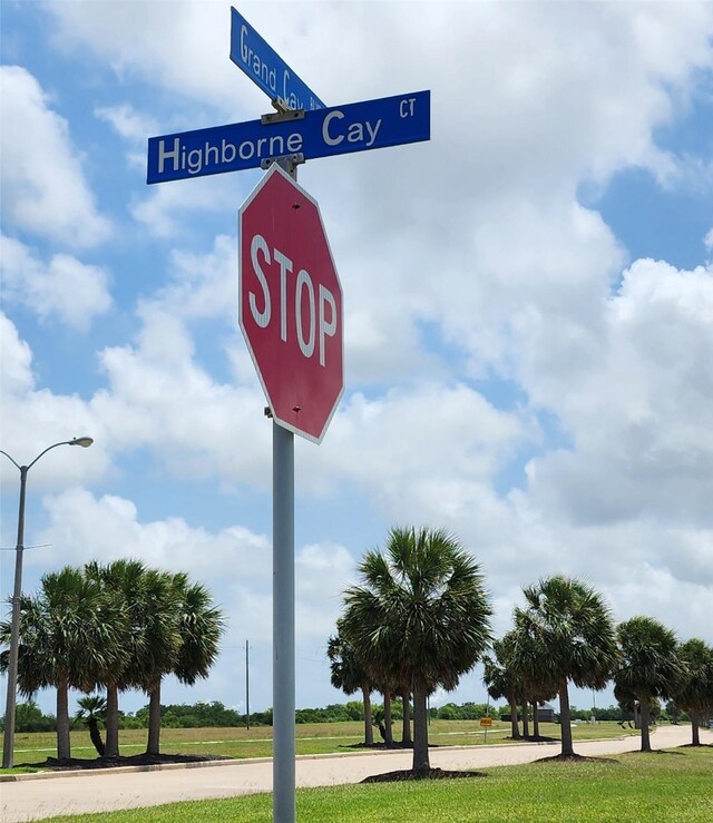 1322 Highborne Cay Ct, Texas City, TX 77590