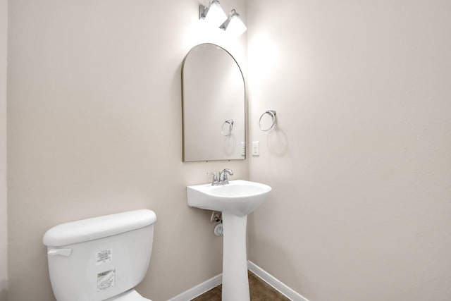 14311 Lakepointe Bend Ln, Cypress, TX 77429 - half bath featuring toilet and baseboards