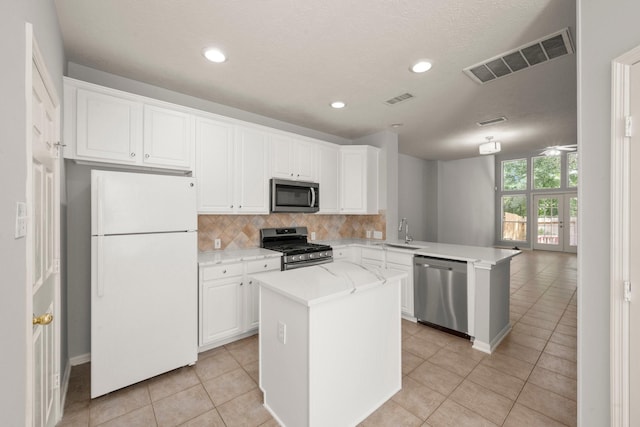 130 N Valley Oaks Cir, The Woodlands, TX 77382
