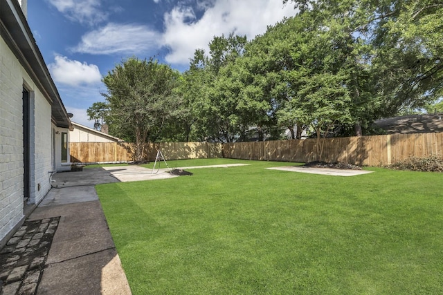 9602 Ballin David Dr, Spring, TX 77379 - view of yard with a patio