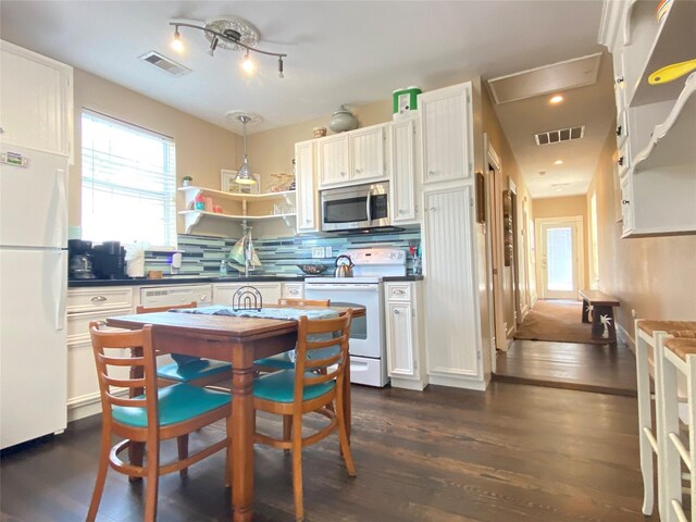 1611 Avenue N 1/2 Ave N 1/2, Galveston, TX 77550 - photo 6