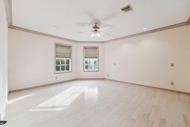 903 Old Lake Rd, Houston, TX 77057 - unfurnished room featuring a ceiling fan, ornamental molding, baseboards, light wood-type flooring, and recessed lighting