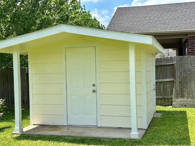 9314 Wheatfield Ln, Rosenberg, TX 77469 - view of shed