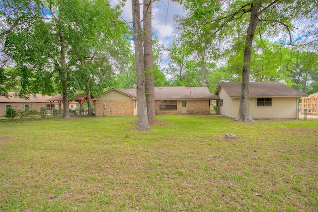 333 Hardy St, Huntsville, TX 77340 - view of yard