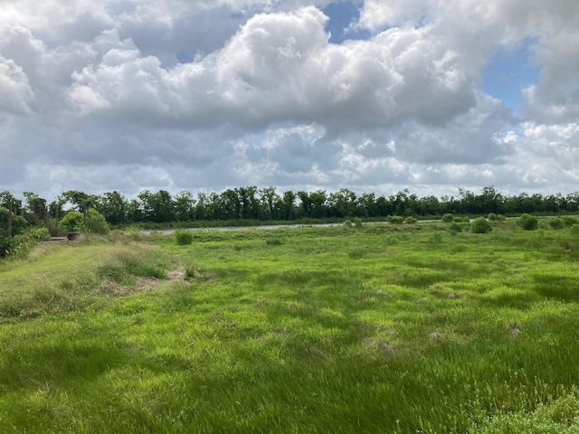 26 Shoreline Dr, Angleton, TX 77515