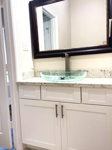 9310 Coffee St, Houston, TX 77033 - bathroom with vanity