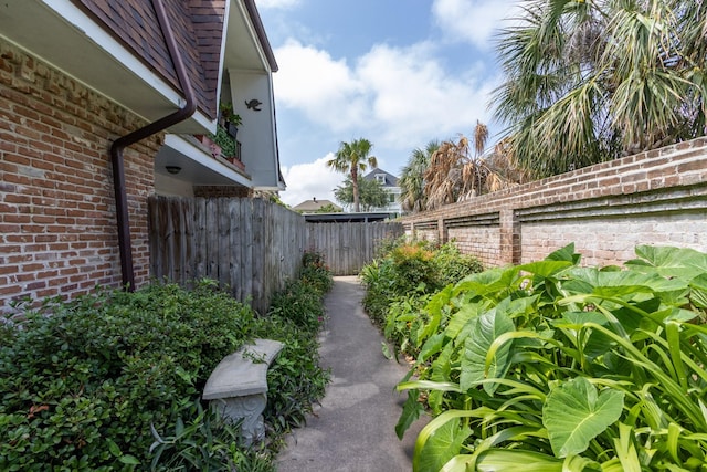 1726 Broadway Unit 19, Galveston, TX 77550 - view of yard