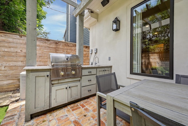 6021 Fordham St, West University Place, TX 77005 - view of patio / terrace featuring a sink