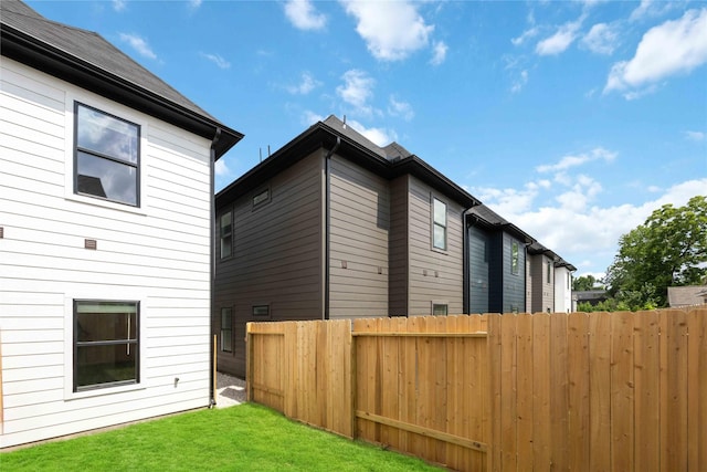 8019 Cora St, Houston, TX 77088 - view of property exterior
