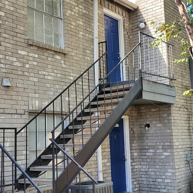 9797 Leawood Blvd Unit 408, Houston, TX 77099 - entrance to property featuring brick siding